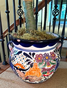 lot 179 image: Mexican Platter with Faux Palm Tree