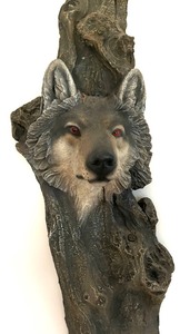 lot 187 image: Natures Window Loop Wolf Decorative Wall Hanging