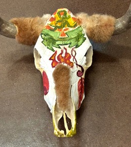 lot 14C image: Hand Painted Bull Skull Decoraitve Wall Hanging