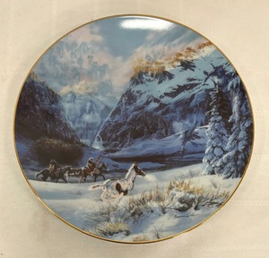 lot 228 image: Beautiful Collectors Plates by Julie Kramer Cole and Ted Baylock