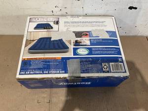 lot 322 image: Bestway 12 Tritech Full Air Mattress with Built-in Pump