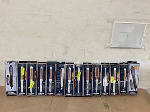lot 346 image: LOT OF 14 Conair Double Ceramic Curling Iron