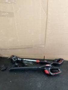 lot 462 image: Hyper Tough 20V Max Cordless Combo Kit, 10 String Trimmer