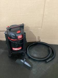 lot 489 image: Hyper Tough 3 Gallon Wet Dry Vacuum