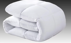 lot 556 image: DownCool Comforters King Size, Duvet Insert,White All Season Lightweight Quilt