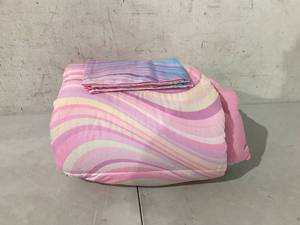 lot 552 image: Queen size Comfortor Blanket