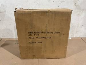 lot 532 image: Foldable Pet Climbing Ladders