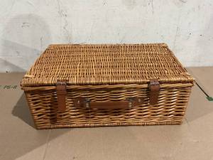 lot 547 image: 4 Person Picnic Basket, Large Willow Hamper Set with Insulated Compartment