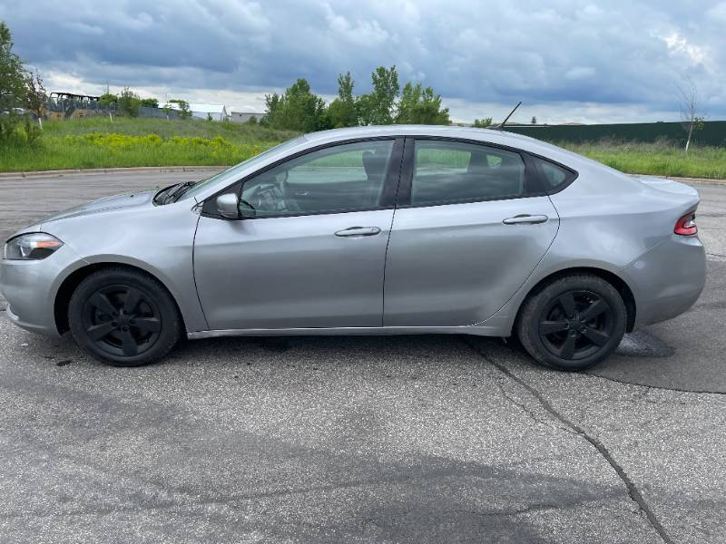 lot 114 image: 2016 Dodge Dart SXT