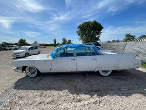 lot 10 image: 1960 Cadillac Fleetwood - 68,553 MILES