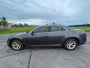 lot 8A image: 2015 Chrysler 300 Limited