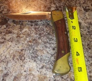 lot 118 image: Schrade Collapsible Knife. Uncle Henry.
