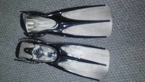 lot 124 image: Scuba Fins, Flipper