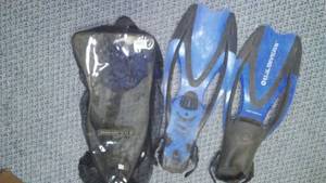 lot 125 image: Us Divers Scuba Fins, Flippers.