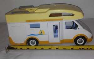 lot 153 image: Playmobil RV Motorhome Vehicle.
