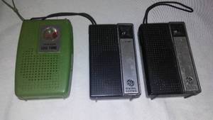 lot 173 image: Transistor Radios (3)