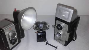 lot 174 image: Vintage Cameras  Argus And  Herbert George.