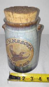 lot 177 image: Minnesota Wild Rice Stoneware  Exceptional