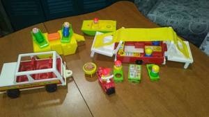 lot 205 image: Vintage 70s Fisher Price Little People Car And Camper.