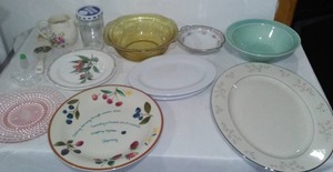 lot 216 image: Misc. Vintage Kitchen