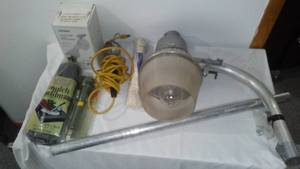 lot 269 image: Sodium Light, Trouble Light And More.