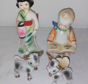 lot 228 image: Collector Figurines. Made In Japan