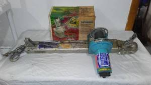 lot 279 image: Super Winch and Receiver Extension.