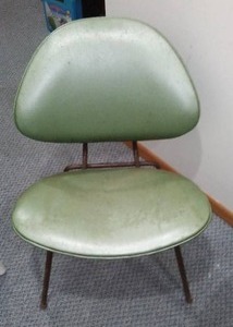 lot 286 image: Vintage Homecrest Chair, MCM.