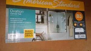 lot 318 image: American Standard Ovation Curved Tub.