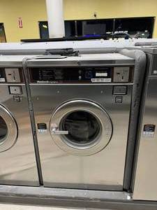 lot 52 image: 1997 Huebsch Commercial 35-lbs Front Load - Large Washer HC35MD2LU20001