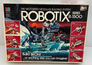 lot 3 image: Vintage ROBOTIX Series R-1500 (OPEN BOX SEEMS COMPLETE)