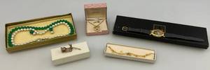 lot 157 image: Misc. Vintage Jewelry