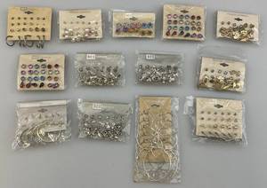lot 158 image: Misc. Vintage Earrings