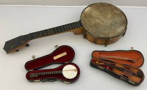 lot 170 image: Vintage 7 Miniature Violin & Bango In Cases & More