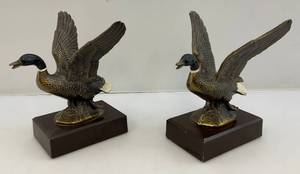 lot 233 image: Pair Of Vintage Solid Brass Duck Bookends