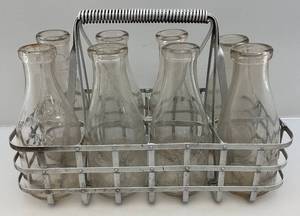 lot 261 image: Antique Vintage Milk Bottle Carrier With Eight Milk Bottles (Some Minnesota)