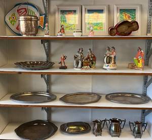 lot 267 image: Large Lot Of Misc. Vintage Items