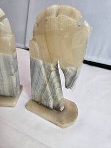 lot 91 image: Vintage Horse Head Bookends  Mid-Century Decor