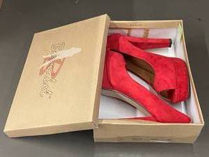 lot 27 image: Annibel Womens Peep-Toe High Heel Shoes - Size 10