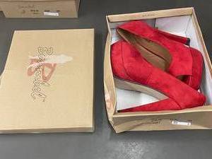 lot 30 image: Bonnibel Red High Heels - Size 8