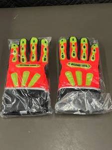 lot 153 image: Pair of West Chester Protective Gloves - Size XXXL