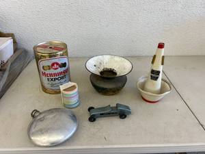 lot 347 image: Mixed Collectibles Lot