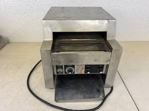 lot 362 image: Savory Mini Toaster 1