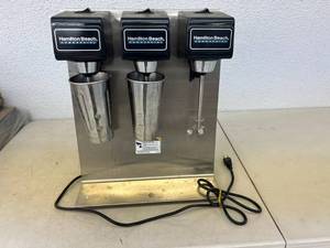 lot 363 image: Hamilton Beach 3 Head Mixer