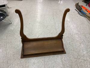lot 375 image: Vintage Furniture Piece