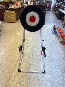 lot 377 image: Axe Throwing Game