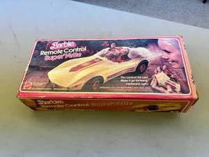 lot 398 image: Barbie Remote Control Super Vette