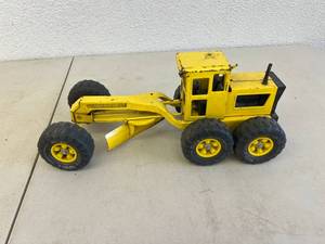 lot 399 image: Tonka Toy