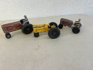 lot 448 image: Vintage Tractors