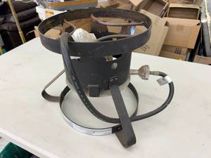 lot 501 image: Propane Cooker